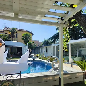 Bed & Breakfast Infinity Passion, Rho